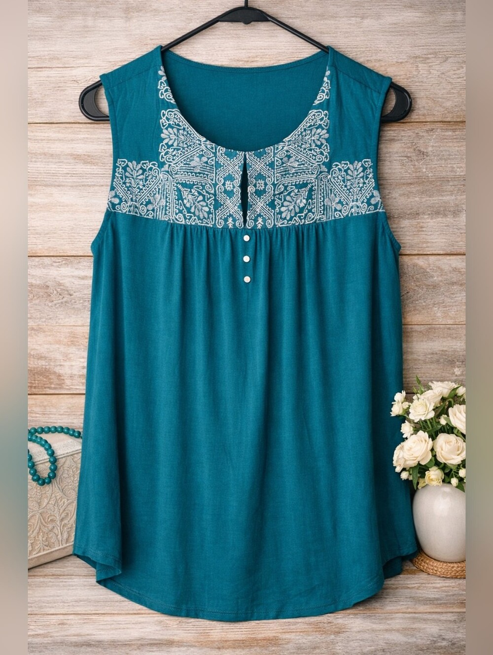 Adrianna Papell 18" PTP sleevless embroidered Large Emerald Green